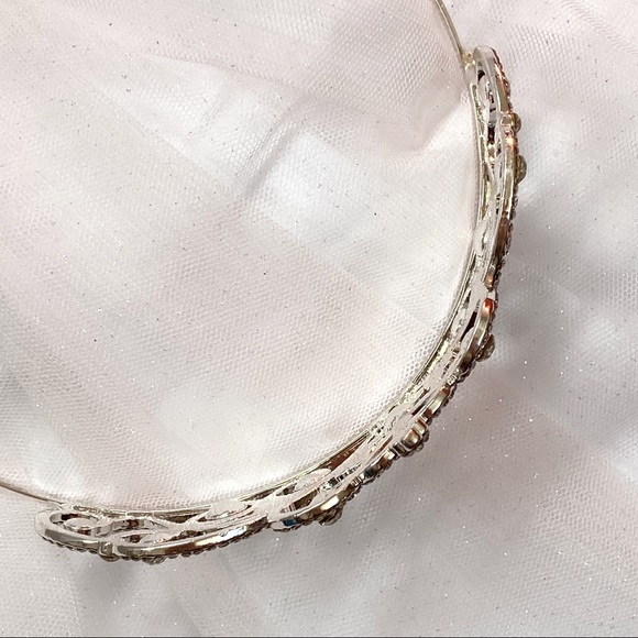Silver metal white swirl heart rhinestone crystal sparkly tiara hair head crown - Picture 5 of 5